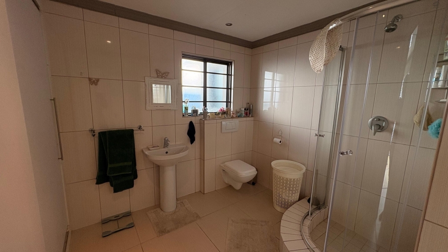 3 Bedroom Property for Sale in Reebok Western Cape